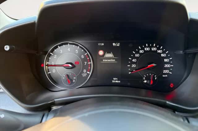 Suzuki Swift (2025) thumbnail 23