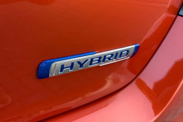 Suzuki Swift (2025) thumbnail 4