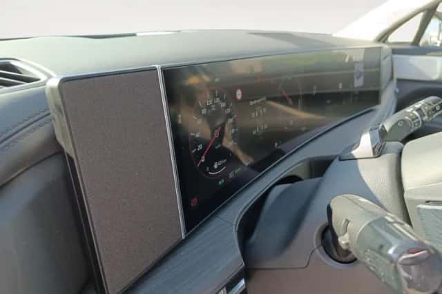 Hyundai Santa Fe (2025) thumbnail 12