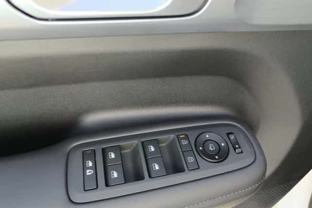 Hyundai Santa Fe (2025) thumbnail 13
