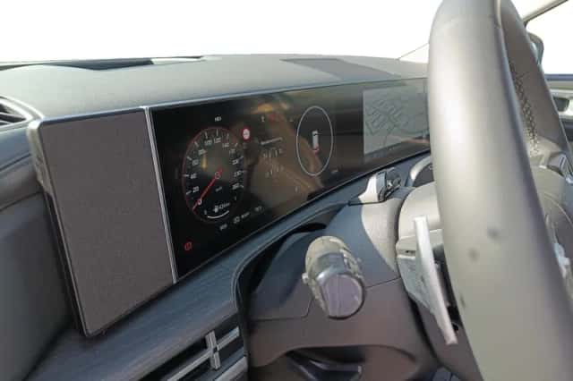 Hyundai Santa Fe (2025) thumbnail 25