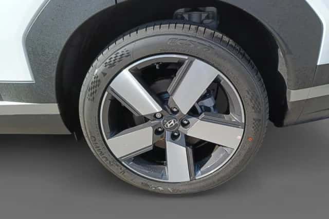 Hyundai Santa Fe (2025) thumbnail 9