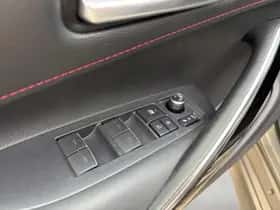 Toyota Corolla (2019) thumbnail 15