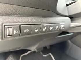 Toyota Corolla (2019) thumbnail 4