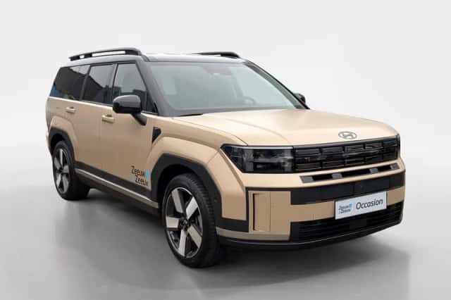 Hyundai Santa Fe (2025) thumbnail 5