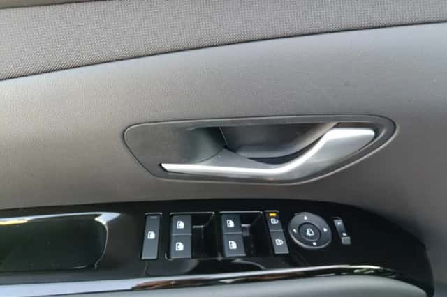 Hyundai Tucson (2025) thumbnail 16