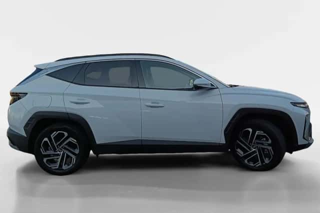 Hyundai Tucson (2025) thumbnail 5