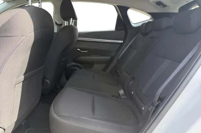 Hyundai Tucson (2021) thumbnail 12