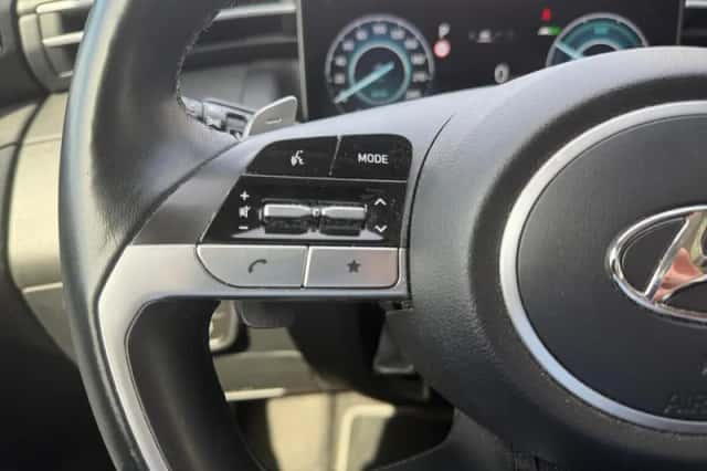 Hyundai Tucson (2021) thumbnail 18