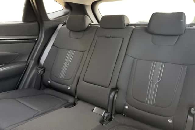 Hyundai Tucson (2021) thumbnail 23