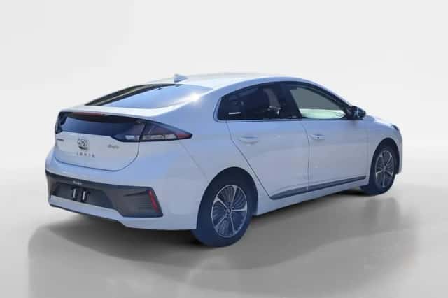 Hyundai Ioniq (2021) thumbnail 2