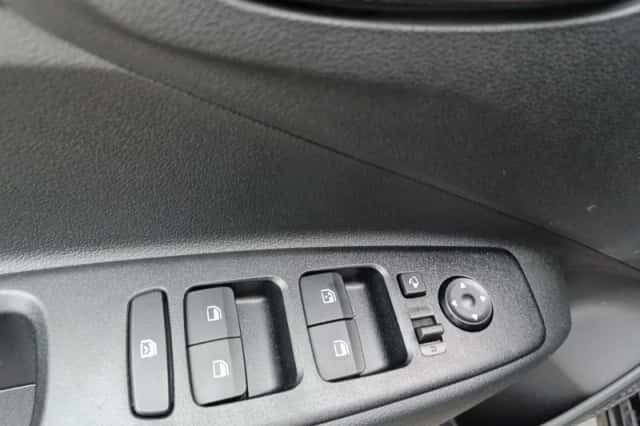 Hyundai i10 (2025) thumbnail 13