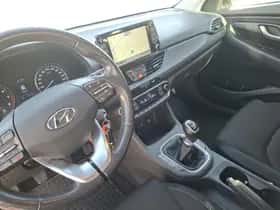 Hyundai i30 (2020) thumbnail 25