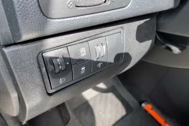 Hyundai ix20 (2014) thumbnail 26
