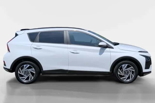 Hyundai Bayon (2024) thumbnail 4