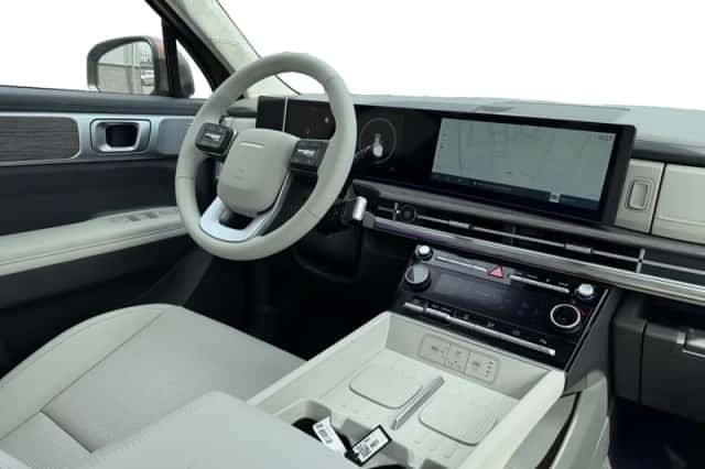 Hyundai Santa Fe (2026) thumbnail 3