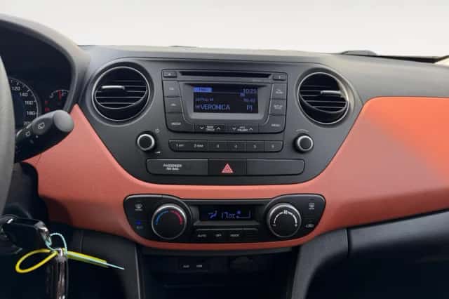 Hyundai i10 (2017) thumbnail 23