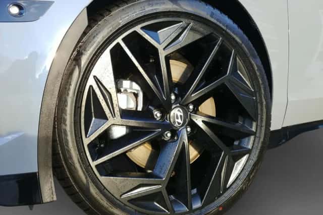 Hyundai Ioniq 6 (2025) thumbnail 5