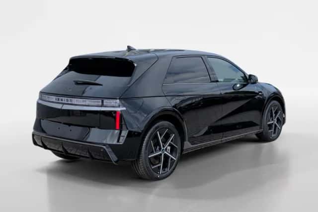 Hyundai Ioniq 5 (2026) thumbnail 2