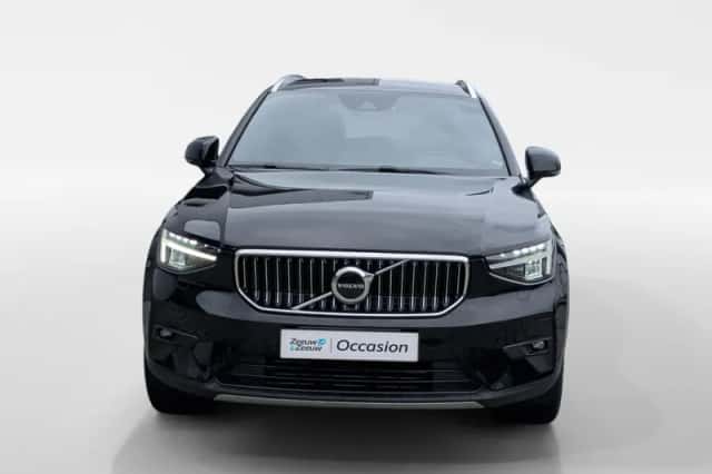 Volvo XC40 (2022) thumbnail 3
