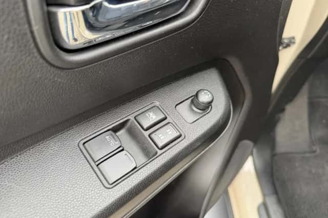 Suzuki Ignis (2022) thumbnail 26