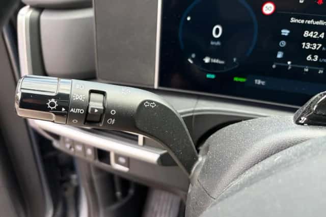 Hyundai Santa Fe (2024) thumbnail 12