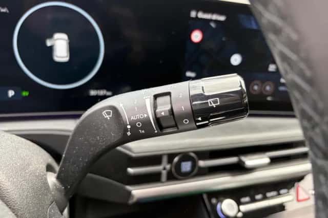 Hyundai Santa Fe (2024) thumbnail 15
