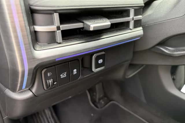 Hyundai Santa Fe (2024) thumbnail 24