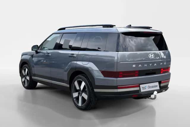 Hyundai Santa Fe (2024) thumbnail 5