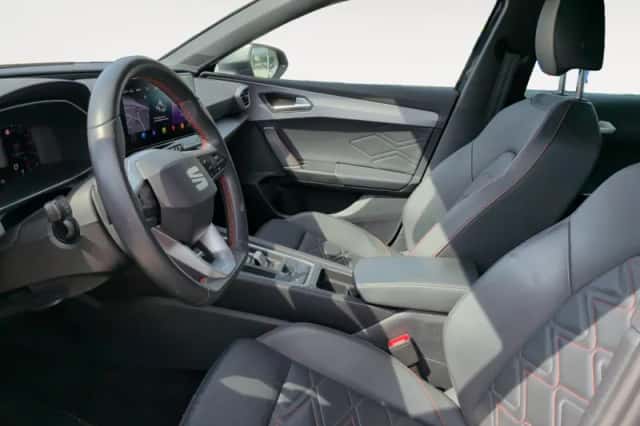 SEAT Leon (2021) thumbnail 8