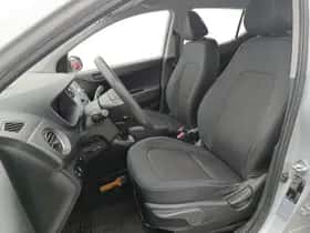 Hyundai i10 (2018) thumbnail 11
