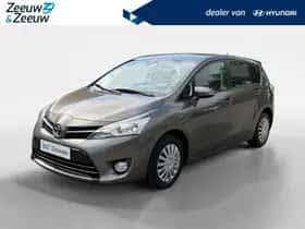 Toyota Verso (2017) thumbnail 1
