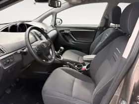 Toyota Verso (2017) thumbnail 12
