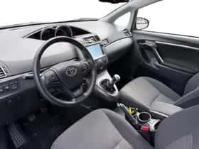 Toyota Verso (2017) thumbnail 21