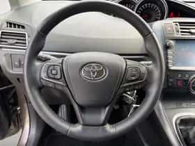 Toyota Verso (2017) thumbnail 10