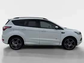 Ford Kuga (2018) thumbnail 4