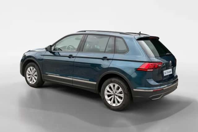 Volkswagen Tiguan (2022) thumbnail 4