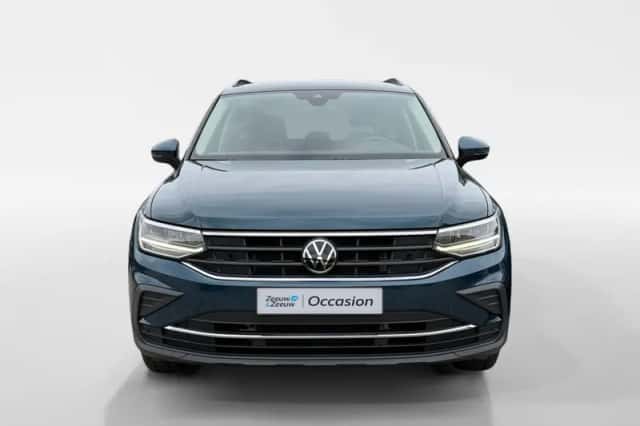 Volkswagen Tiguan (2022) thumbnail 6