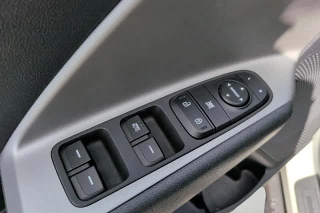 Kia Niro (2021) thumbnail 16