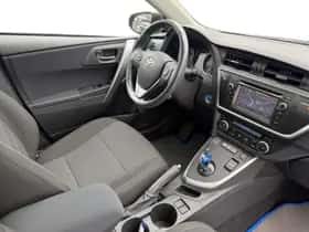 Toyota Auris (2014) thumbnail 25