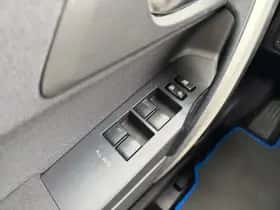 Toyota Auris (2014) thumbnail 26