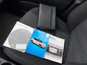 Toyota Auris (2014) thumbnail 27
