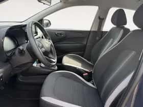 Hyundai i10 (2024) thumbnail 9