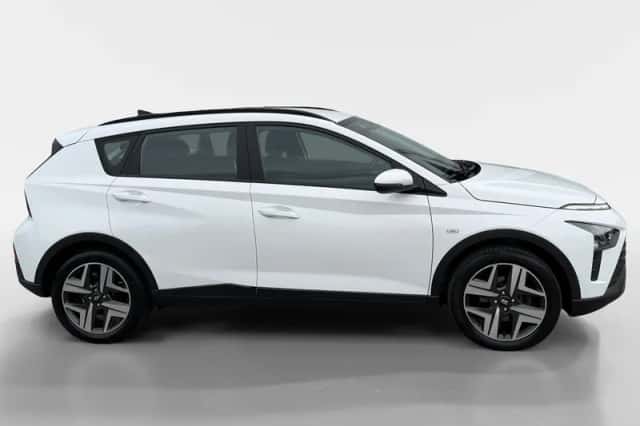 Hyundai Bayon (2021) thumbnail 4