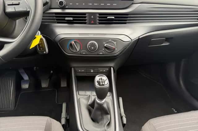 Hyundai i20 (2023) thumbnail 11