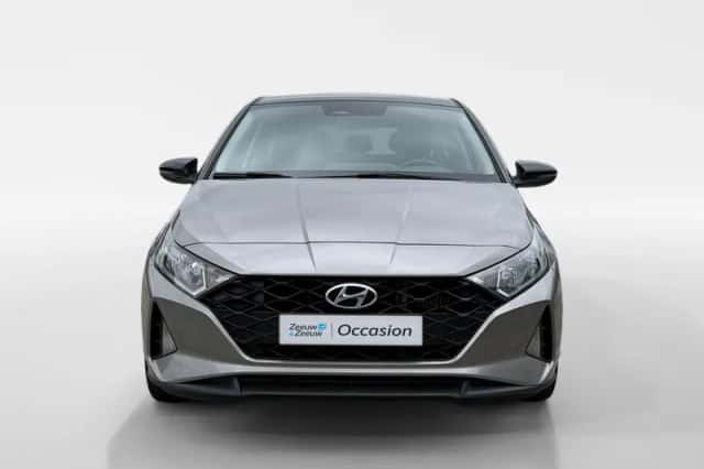 Hyundai i20 (2023) thumbnail 4