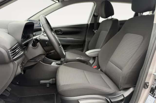 Hyundai i20 (2023) thumbnail 9