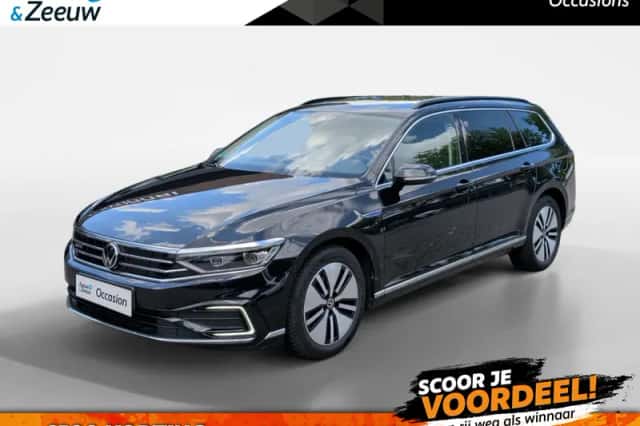 Volkswagen Passat (2021) thumbnail 1
