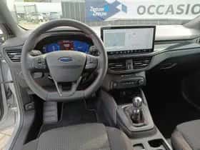Ford Focus (2022) thumbnail 17