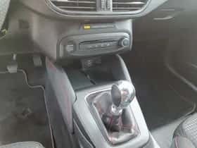 Ford Focus (2022) thumbnail 25